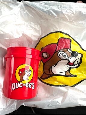Buc-ee's Red Logo Storage Bucket